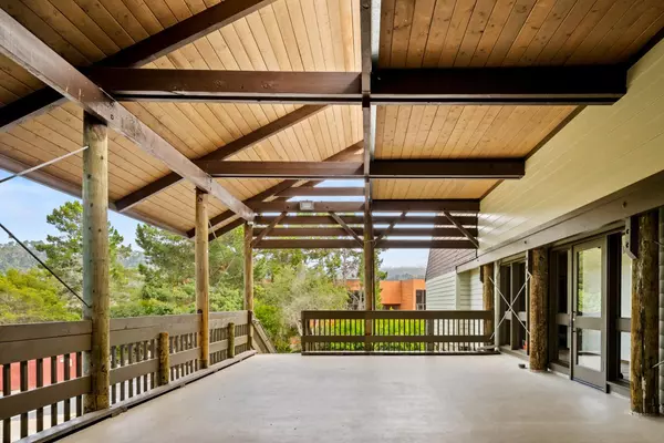 Monterey, CA 93940,46 Garden Court