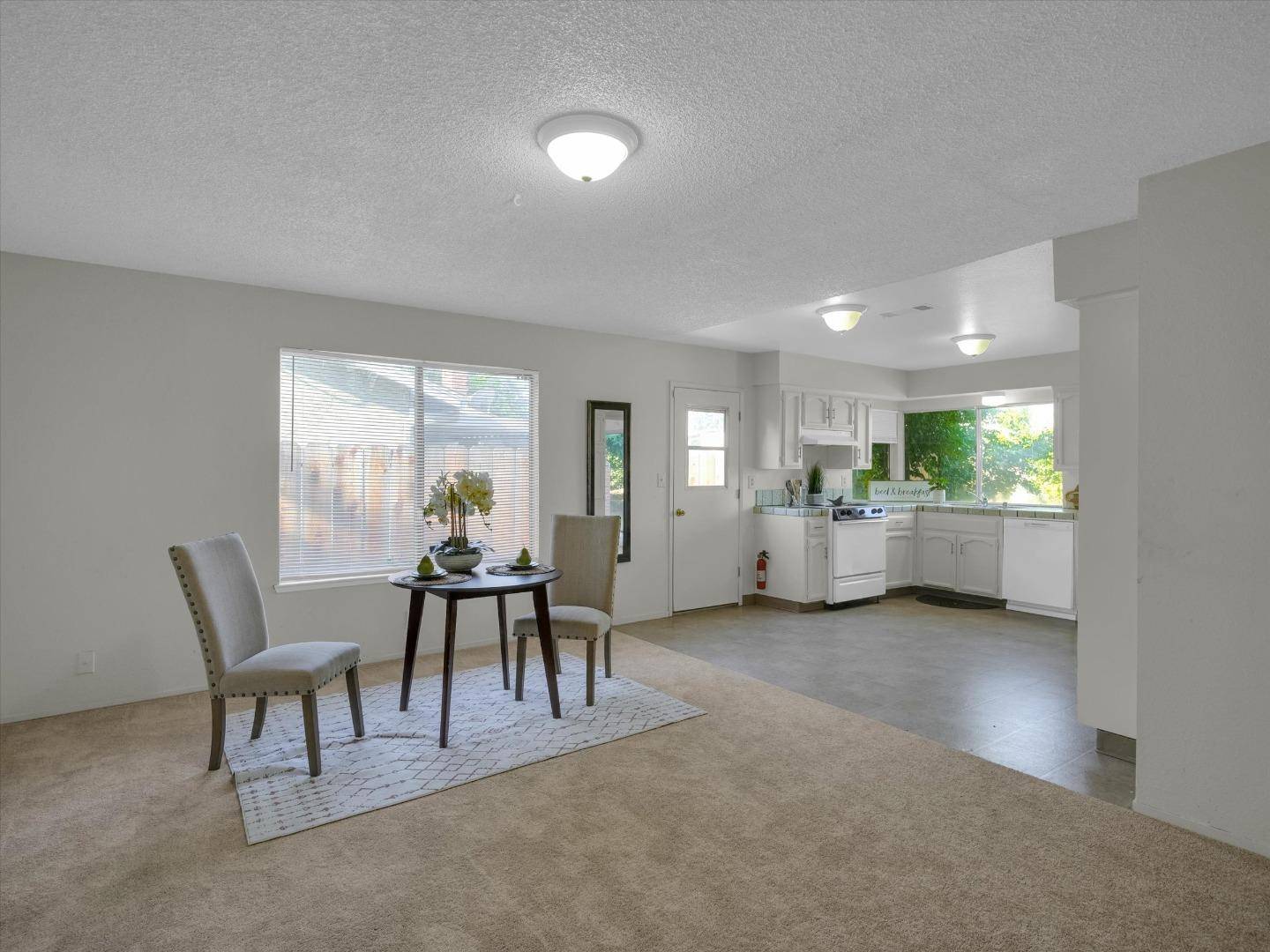Merced, CA 95340,3559 Vernal AVE