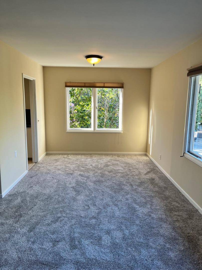 Hillsborough, CA 94010,125 Bella Vista DR