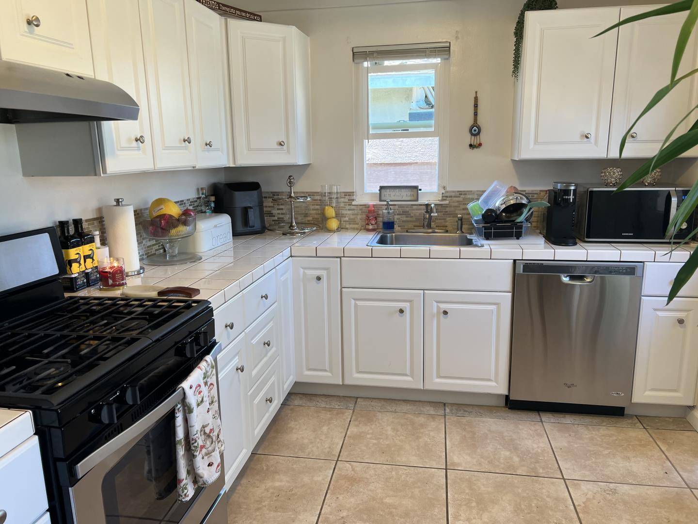 Salinas, CA 93906,1455 Marin AVE