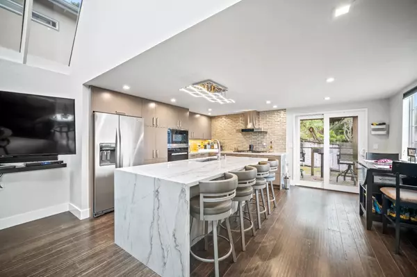 Monterey, CA 93940,879 Lottie ST