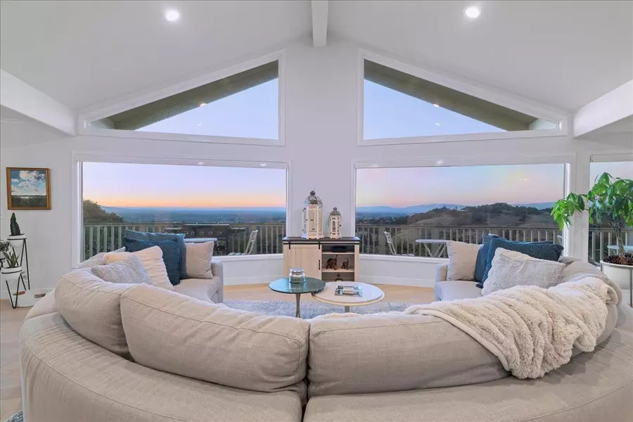 136 Teresita WAY, Los Gatos, CA 95032