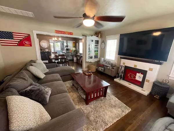 Hollister, CA 95023,895 Monterey ST