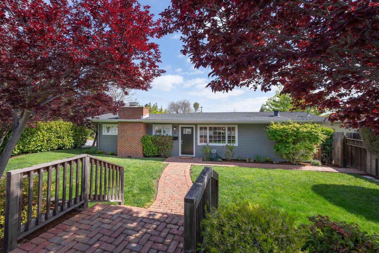 3 Circle RD, Redwood City, CA 94062