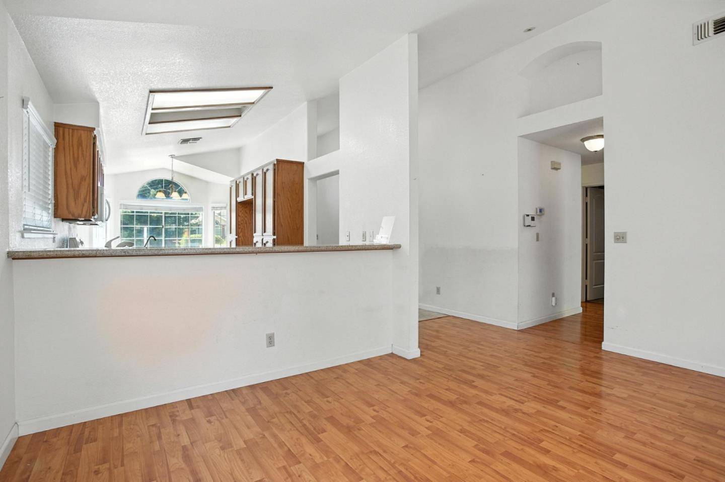 Antelope, CA 95843,8534 Shadow Crest CIR