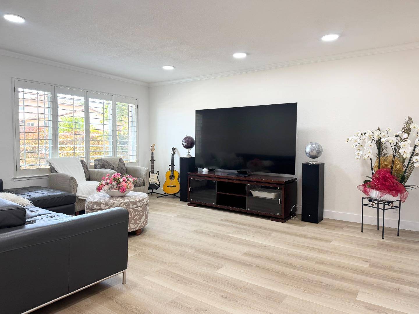 San Jose, CA 95148,3328 Arqueado DR
