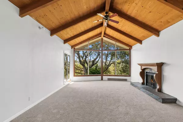 Aptos, CA 95003,1044 Pleasant Valley RD