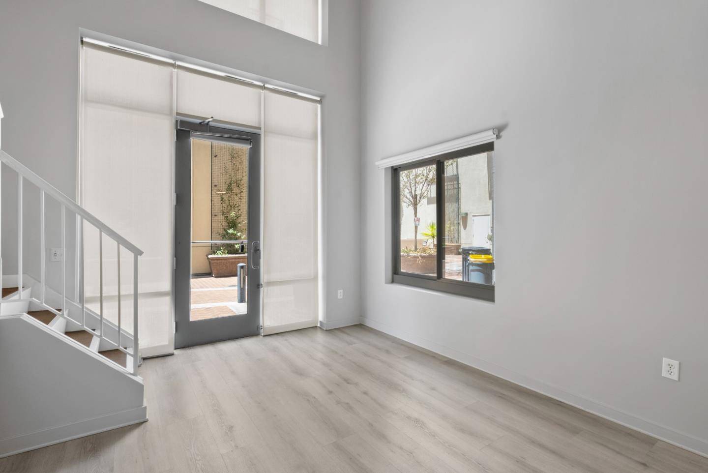 San Jose, CA 95113,25 3rd 111