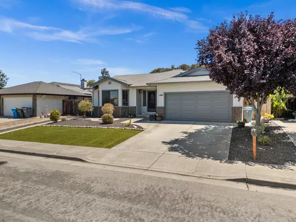 Hollister, CA 95023,1031 Trinity DR