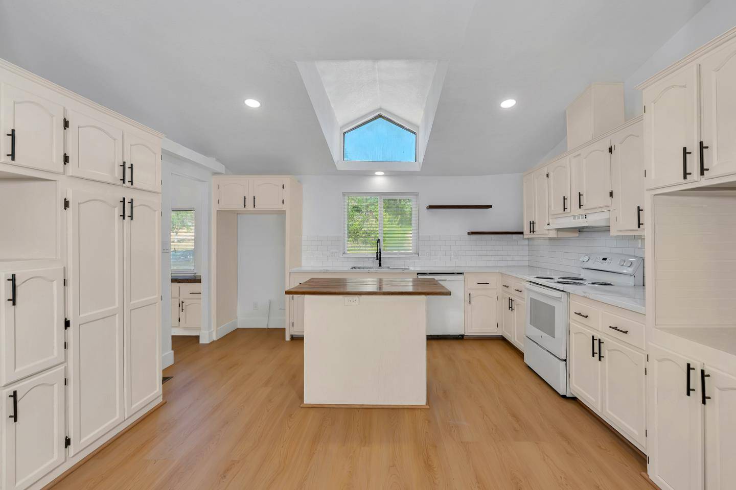 4028 Dawn RD, Mariposa, CA 95338