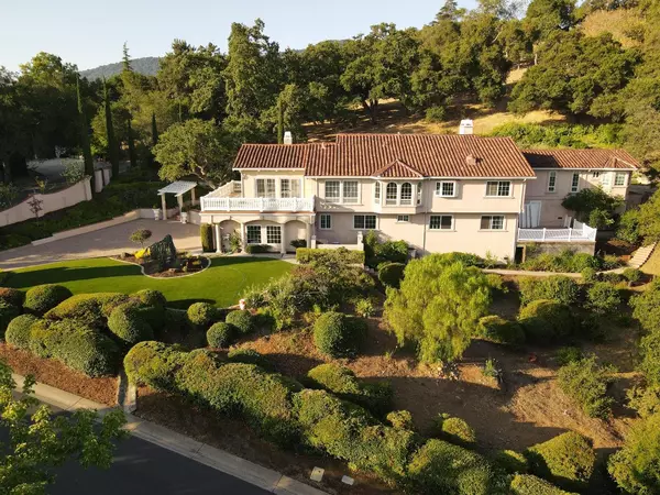 11650 Dawson DR, Los Altos Hills, CA 94024