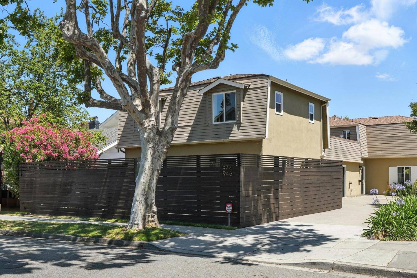 946 Laguna AVE, Burlingame, CA 94010