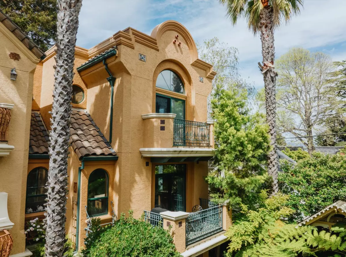 Santa Cruz, CA 95060,233 Villa Mar VIS