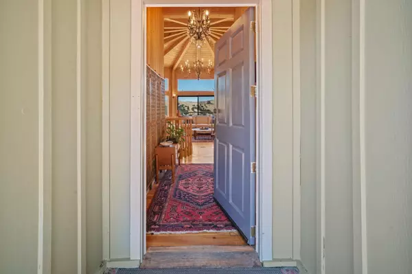 Carmel Valley, CA 93924,31420 Via La Naranga
