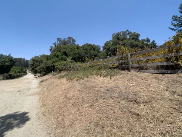 Salinas, CA 93907,58 Desmond RD