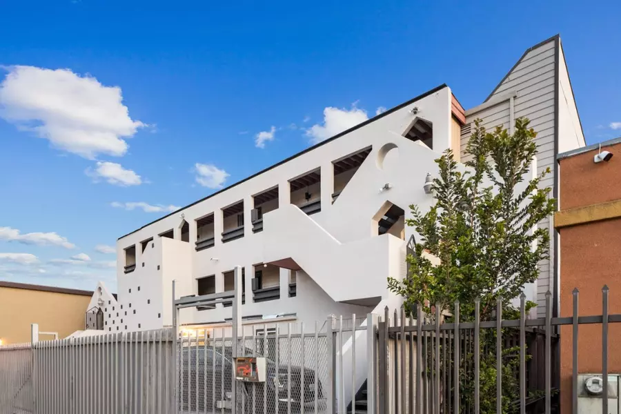 441 W Macarthur BLVD, Oakland, CA 94609
