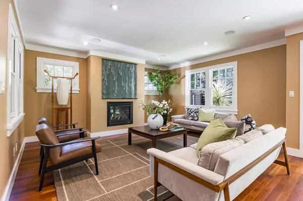 Palo Alto, CA 94301,154 Bryant ST