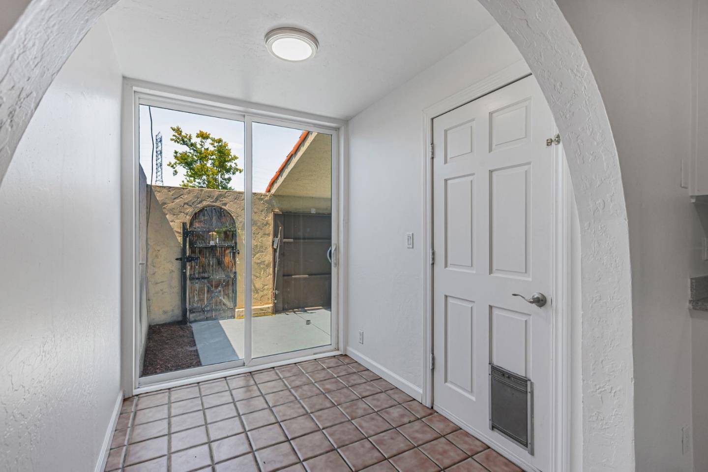 San Jose, CA 95130,5104 Westmont AVE 6