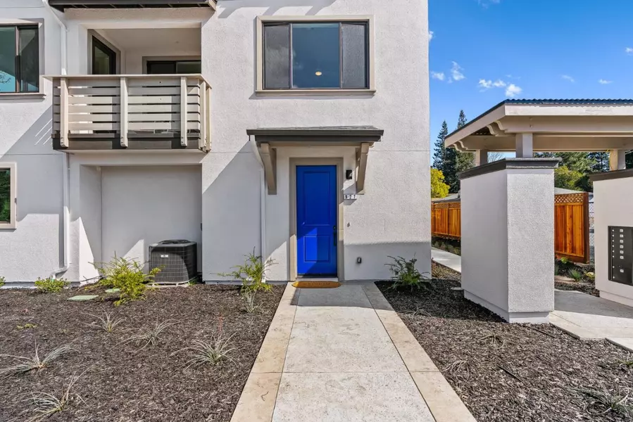 927 Woodside RD, Redwood City, CA 94061