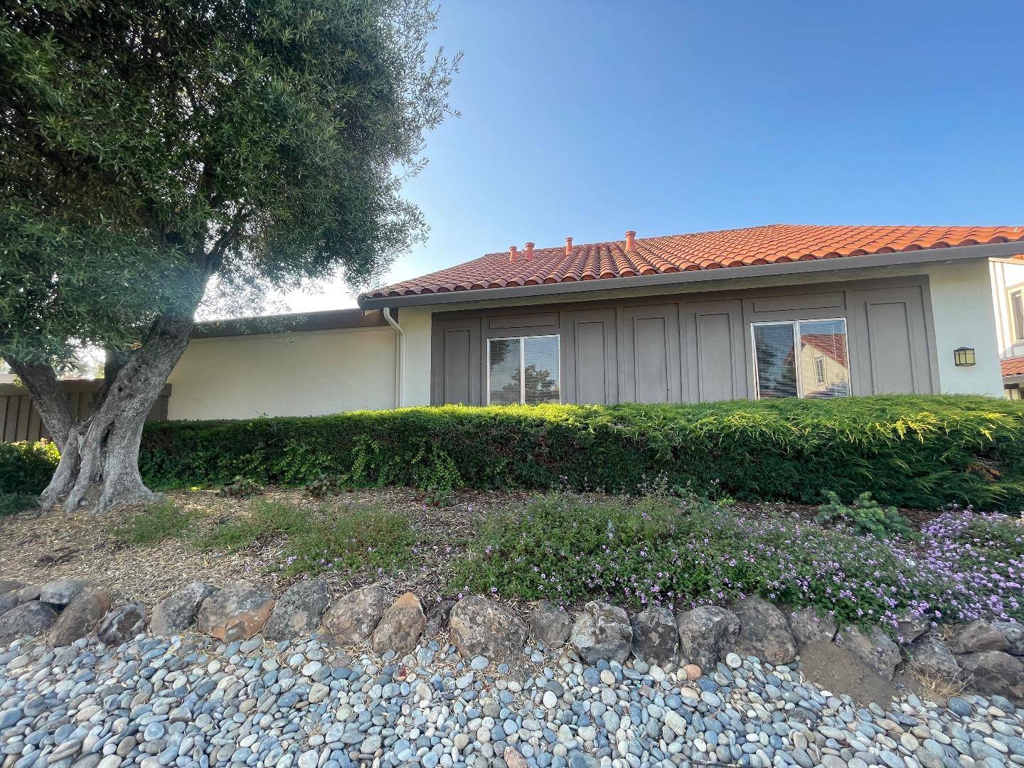 Cupertino, CA 95014,8063 Park Villa CIR