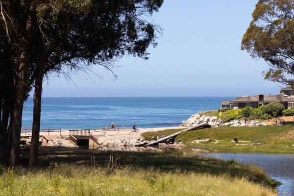 143 Moran WAY, Santa Cruz, CA 95062