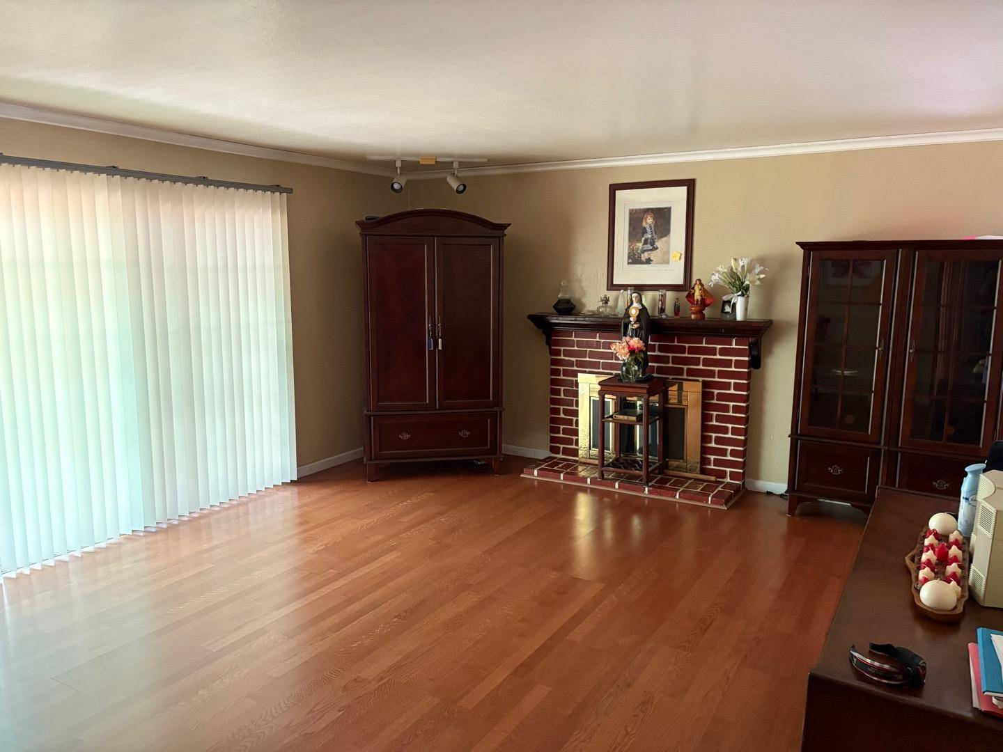 Milpitas, CA 95035,529 Heath ST