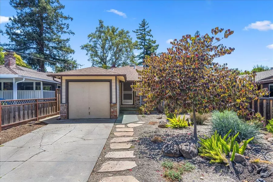 440 Rutherford AVE, Redwood City, CA 94061