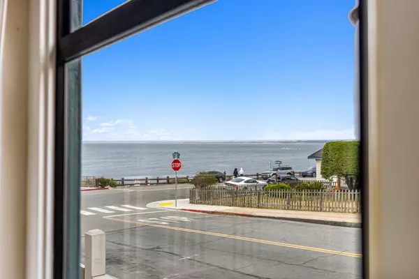 Pacific Grove, CA 93950,106 Forest AVE