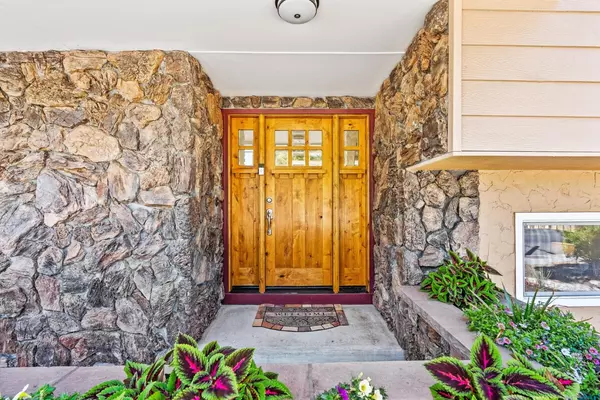 Los Gatos, CA 95032,14510 Blossom Hill RD