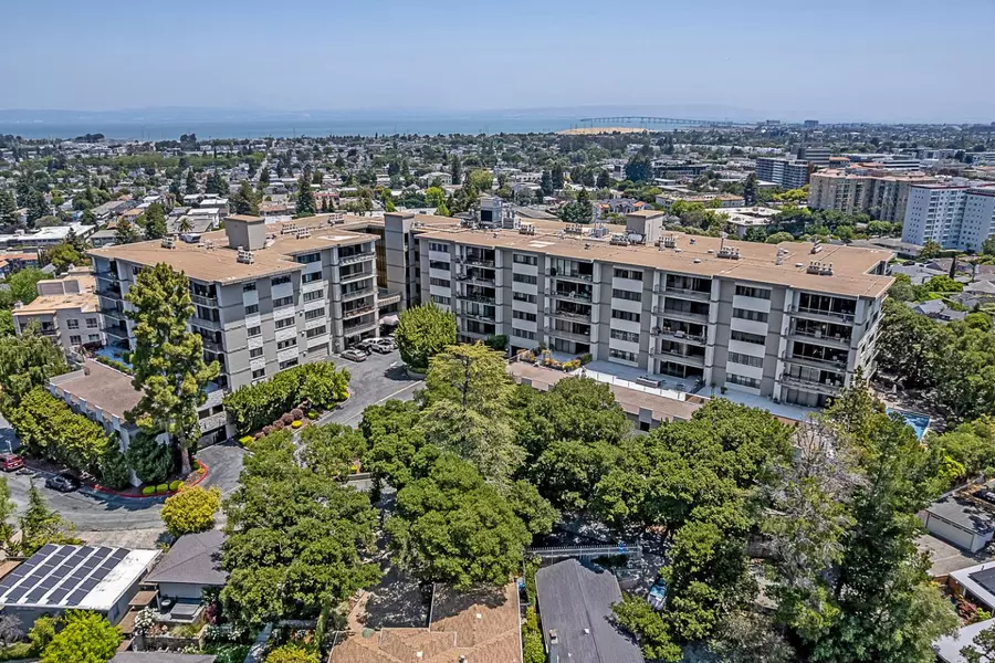 50 Mounds RD 109, San Mateo, CA 94402