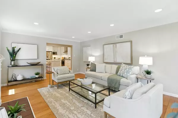 San Carlos, CA 94070,155 Oakview DR