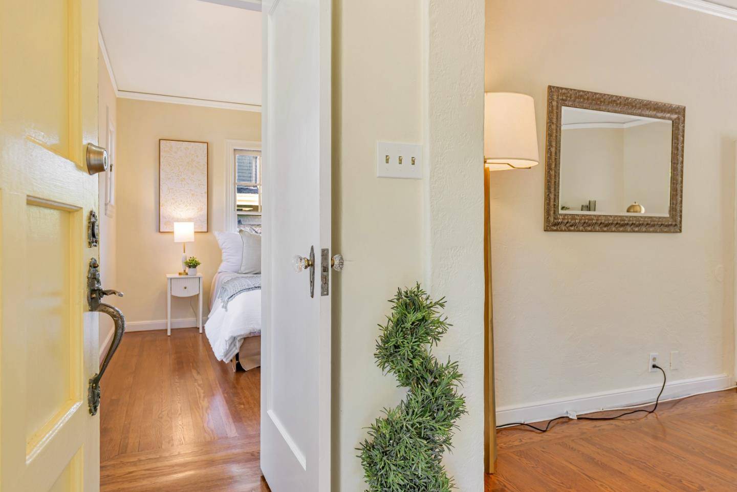 Menlo Park, CA 94025,755 Arnold WAY
