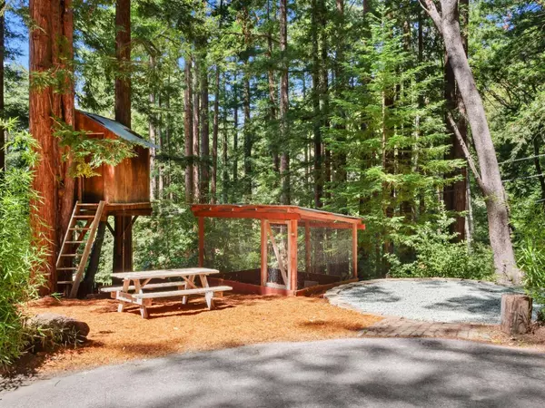 Felton, CA 95018,11660 Edgewood DR