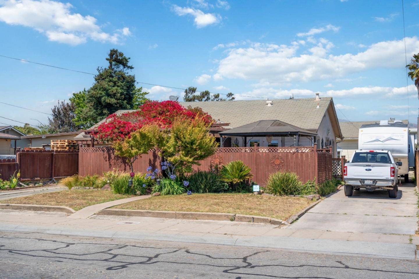 Salinas, CA 93905,1413 Wiren ST