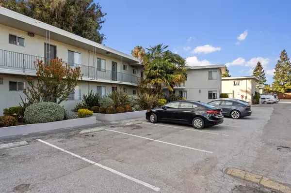 Mountain View, CA 94041,655-663 Moorpark WAY