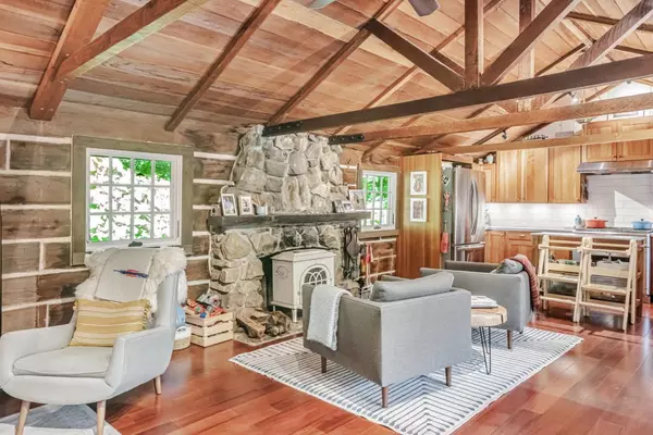 Woodside, CA 94062,252 Blakewood WAY