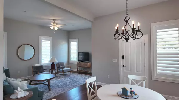 Pacific Grove, CA 93950,302 Park ST