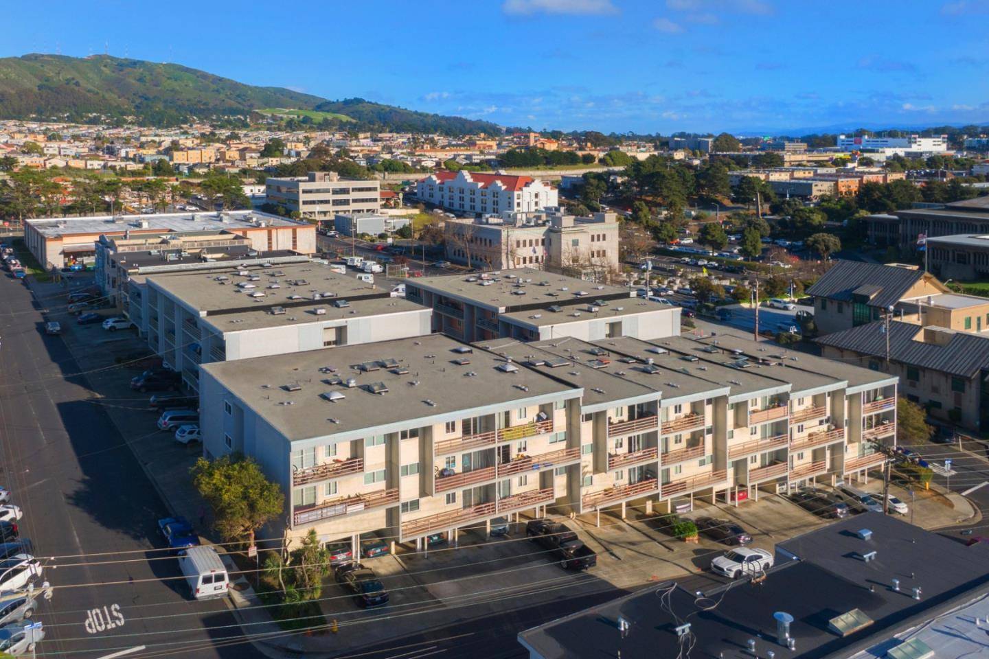 Daly City, CA 94015,265-273 88th ST