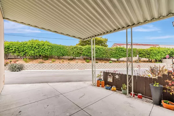 Marina, CA 93933,356 Reservation RD 90