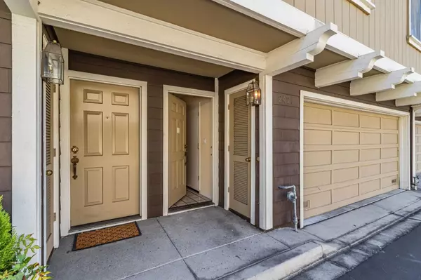Santa Clara, CA 95050,2421 Rebecca Lynn WAY