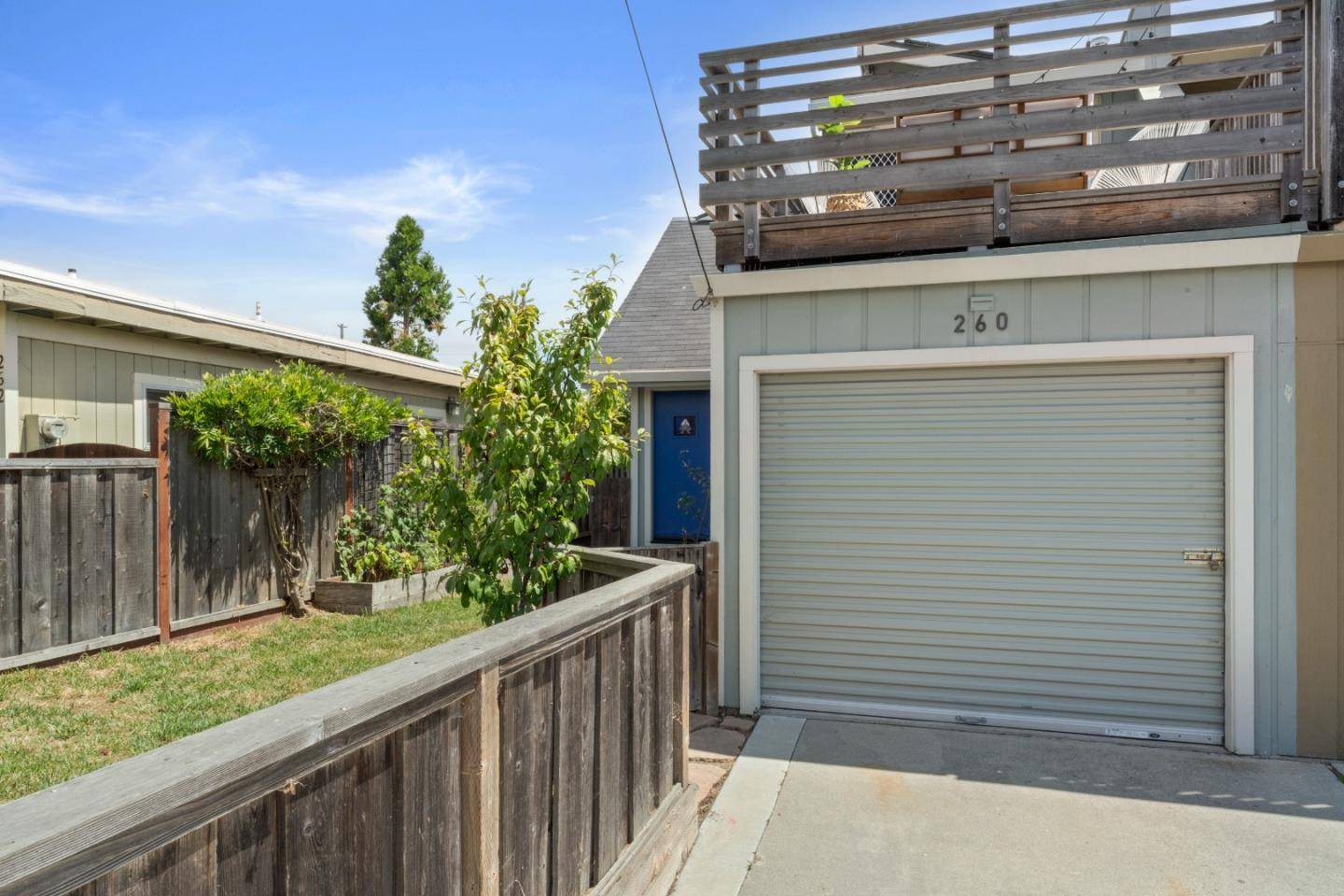 Santa Cruz, CA 95060,260 Walk CIR