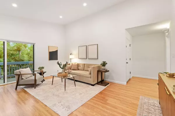 San Mateo, CA 94403,58 Laurie Meadows DR 3