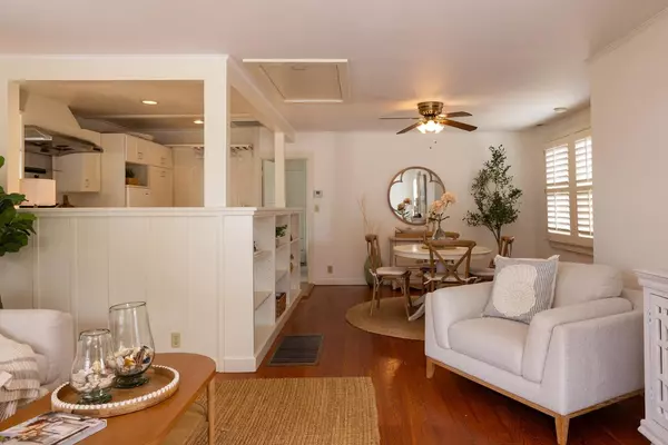 Pacific Grove, CA 93950,119 Fountain AVE