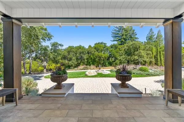 Woodside, CA 94062,1142 Moore RD