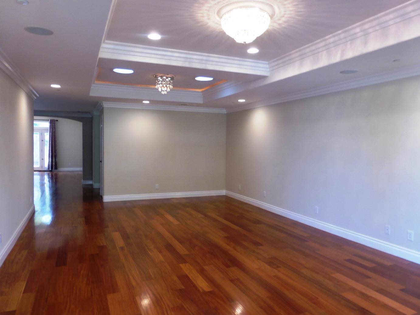 San Jose, CA 95129,6972 Chiala LN