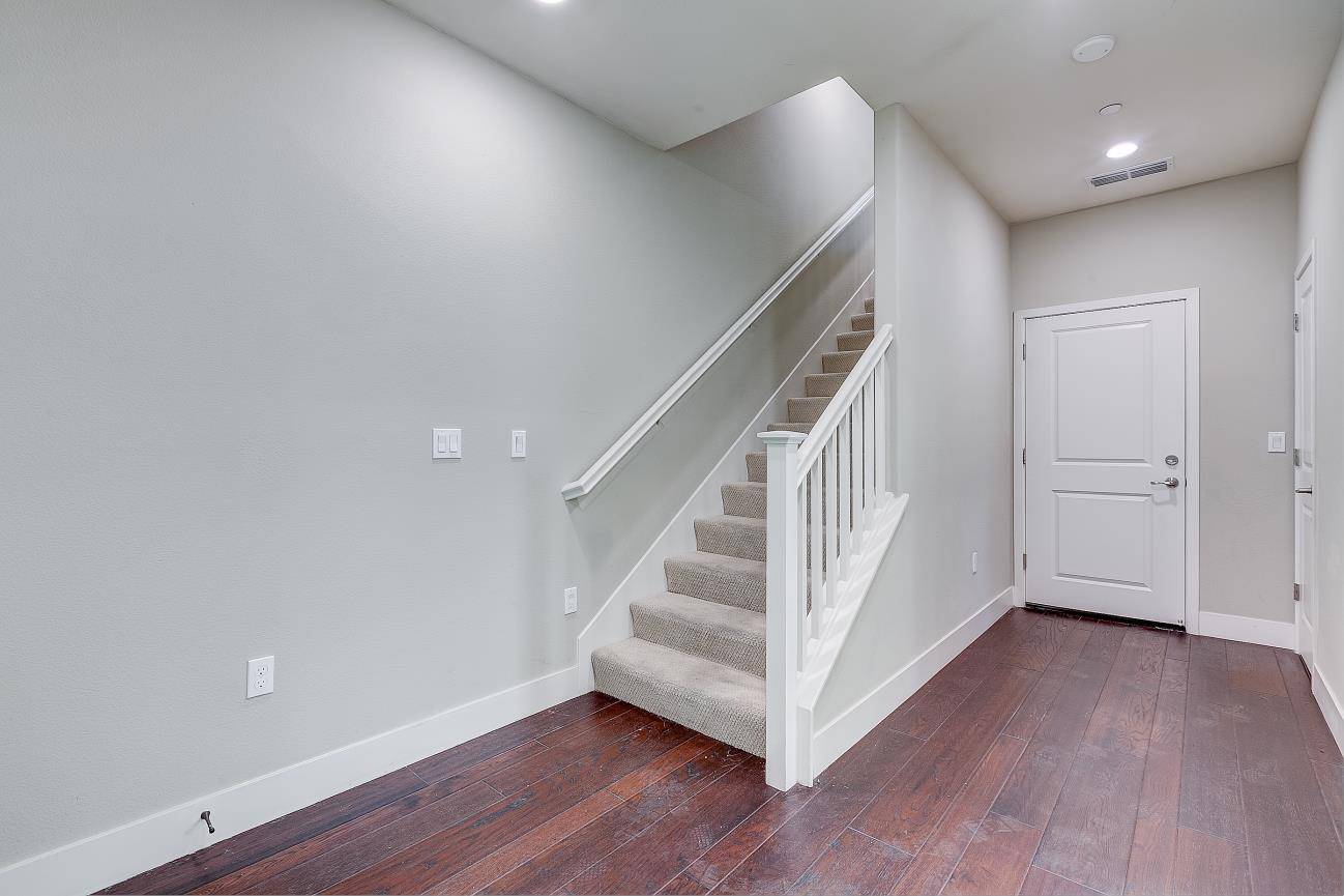 Dublin, CA 94568,4053 Clare ST