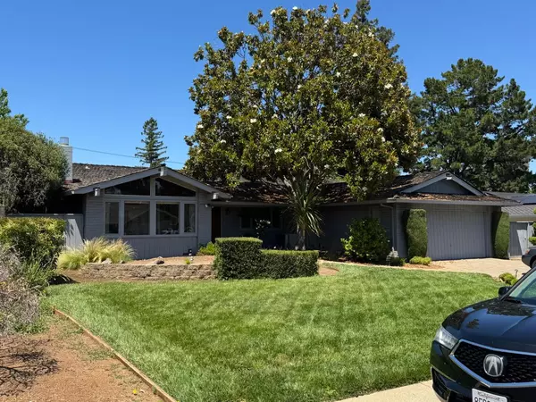 665 San Martin PL, Los Altos, CA 94024
