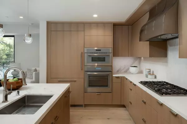 Los Altos, CA 94022,450 First ST 201