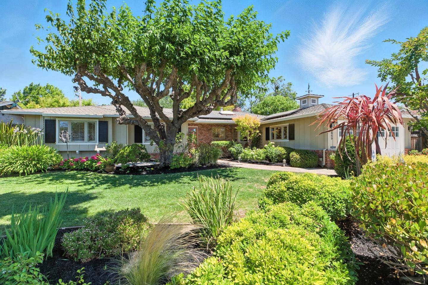 1869 Walnut DR, Mountain View, CA 94040