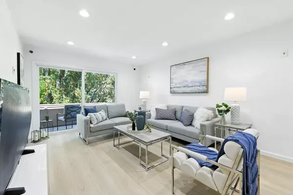 Palo Alto, CA 94303,2452 W Bayshore RD Unit 6